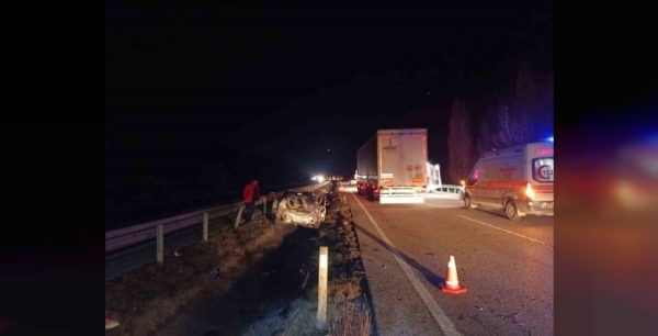 Feci kaza: Otostopla bindiği araçta hayatını kaybetti