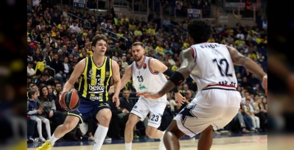 Fenerbahçe Beko, Olimpia Milano'yu nefes kesen maçta devirdi!