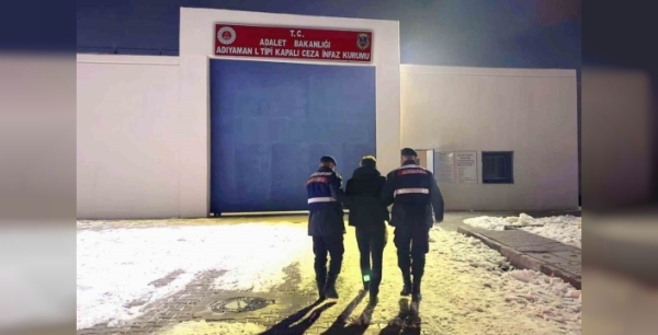 Jandarmadan Üç Kişiye Nefes Kestiren Operasyon: Firariler Adliyeye!