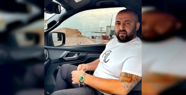 Kapısını çalan ölüm: Kozan'da yönetici evinin önünde kan davası mı?