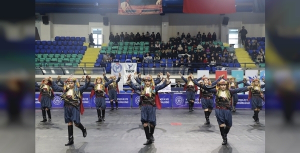 Kütahya'da halk oyunları coşkusu: İl birinciliği yarışmaları sona erdi