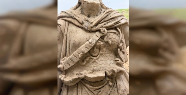 Laodikeia'da 2 metrelik Athena heykeli keşfedildi