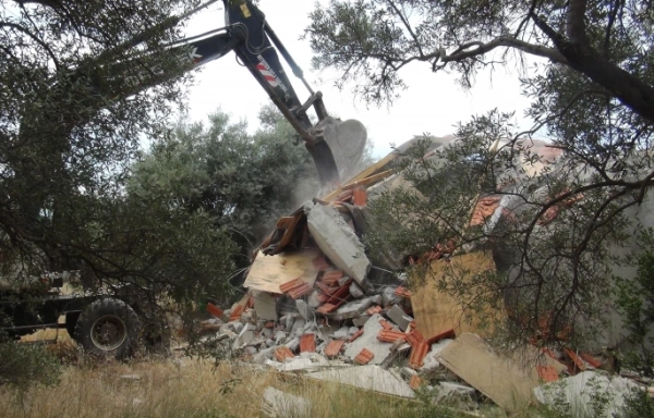 Menteşe'de Kaçak Yapılaşmaya Geçit Yok: 60'a Yakın Bina Yıkıldı