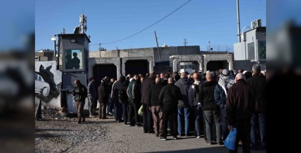 Mescid-i Aksa'da 80 bin kişi Ramazan'ın ilk cuma namazını eda etti