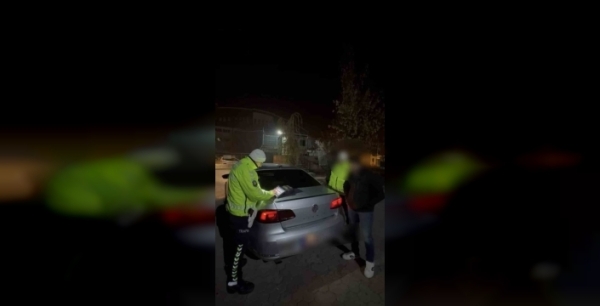 Öğrenci yurdu önünde tehlikeli manevralar: Driftçi sürücüye ağır ceza!