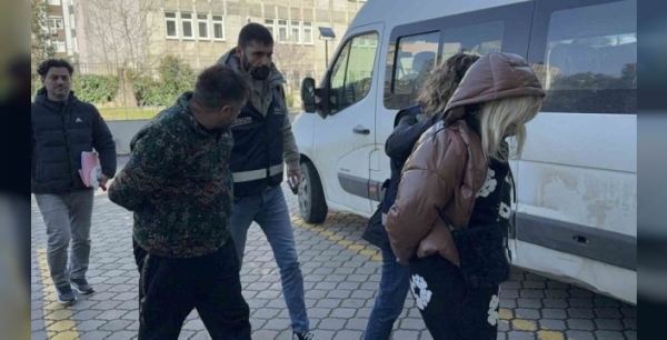 Samsun'da AVM'de hırsızlık yapan 2 kişi tutuklandı