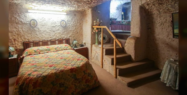 Sıcaklardan kaçış: Coober Pedy'de yer altı yaşamı