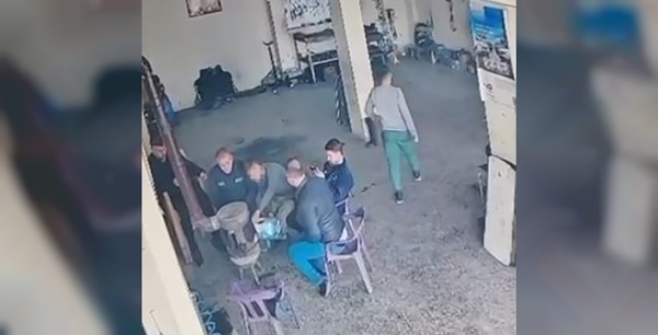 Silopi'de sobaya mazot döken çırak yaralandı