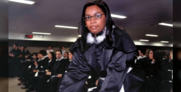 Temizlikçilikten hakimiyete: Yoksullukla mücadele eden kadının ilham veren yükselişi