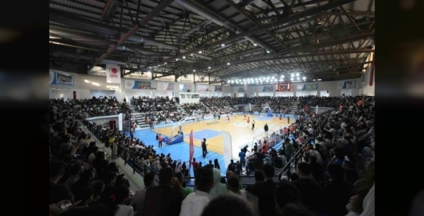 Turgutlu'da kadın basketboluna büyük destek ve ilgi