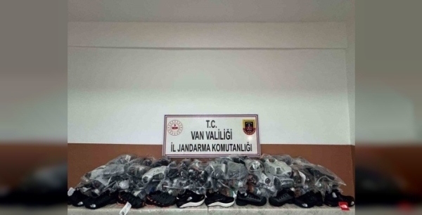 Van'da kaçakçılık operasyonunda 2 milyon TL değerinde kuvars taşı ele geçirildi