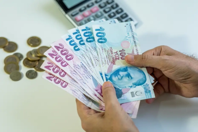 Emekliler ve memurlar dikkat: 2026 zammı için kritik tarih 5 Ocak!