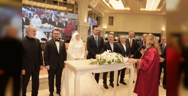 Ünlü Cerrah Prof. Dr. Ali Fuat Atmaca’nın mutlu günü