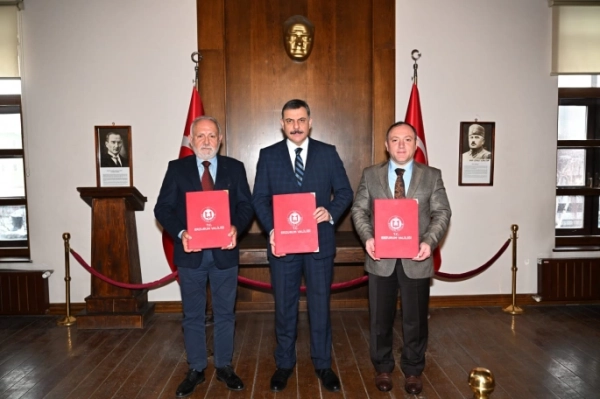 Küçükçalık Ailesinen Erzurm eğitimine anlamlı destek