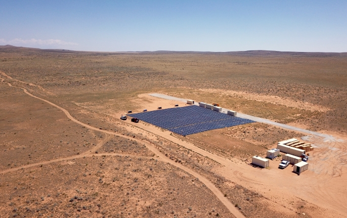 Eski SpaceX çalışanları, güneş enerjisi ve bataryalarla AI devrimine yön vermek istiyor