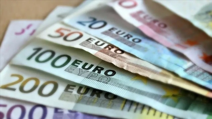 Euro tarihi zirvede: 53 lirayı aştı, piyasalar Avrupa Merkez Bankası'nı izliyor
