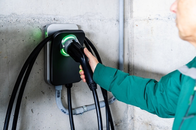 Evde elektrikli araç şarj cihazı kurulumunu kolaylaştıran yeni teknoloji tanıtıldı