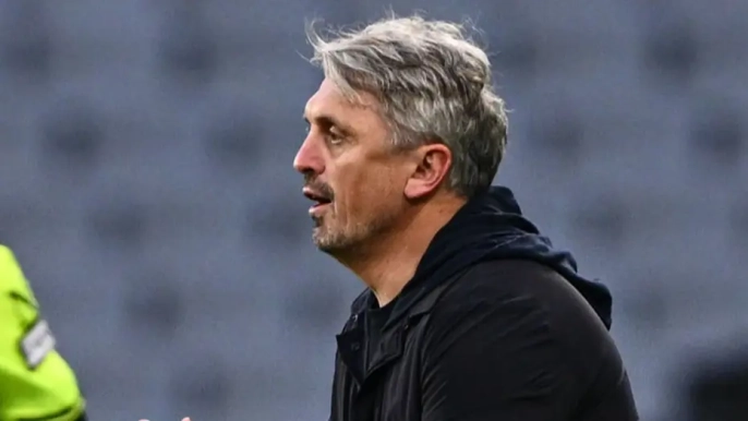 Eyüpspor'da şok gelişme: Orhan Ak, 11 maçın ardından görevinden ayrıldı!