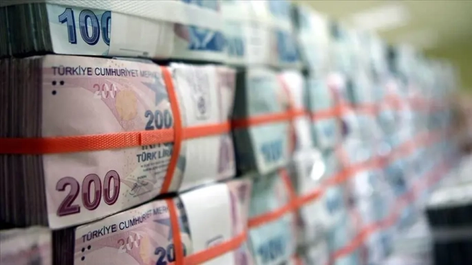 Faizsiz kredi yarışı kızıştı: Limitler 100 bin liraya dayandı