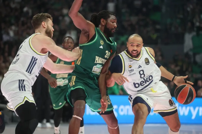 Fenerbahçe, Atina'da nefes kesen maçla Panathinaikos'u devirdi, liderliğini pekiştirdi!