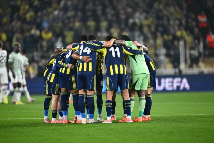 Fenerbahçe'den liderlik için kritik derbi: Galatasaray karşısında kilit oyuncuların durumu belirsiz!