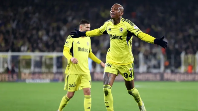 Fenerbahçe'den sürpriz Talisca kararı: Brezilyalı yıldızla 2 yıl daha anlaşma sağlandı!