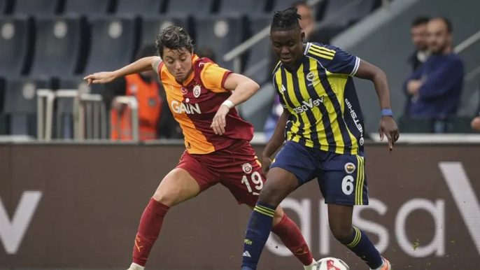 Fenerbahçe derbiyi kazandı, Galatasaray'ı tahtından indirdi!