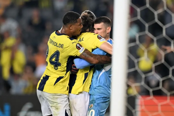 Fenerbahçe'nin kiralık kalecisi Livakovic, Girona'da isyan bayrağını çekti!