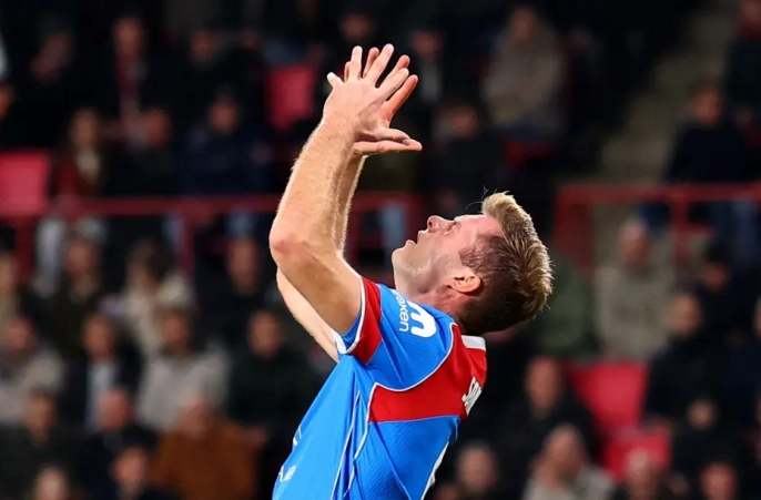 Fenerbahçe'nin radarındaki Sörloth, Şampiyonlar Ligi'nde döktürdü: 1 gol, 1 asist!