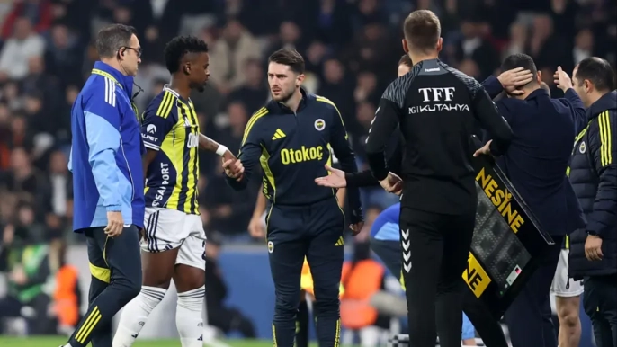 Fenerbahçe'nin yıldız ismi Semedo'dan kötü haber: Sağ arka adalesinde yırtık çıktı