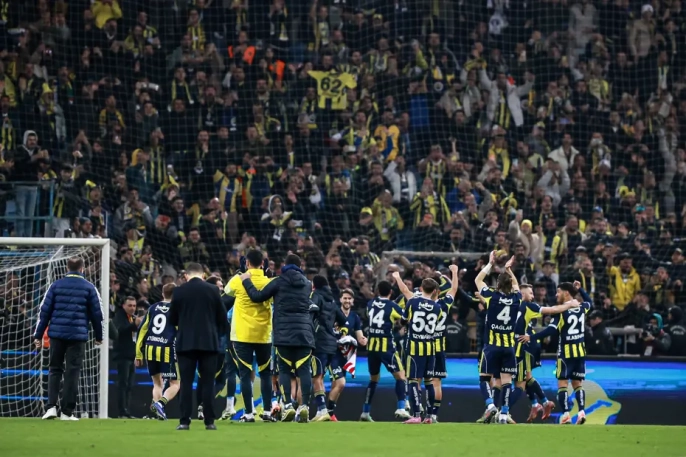 Fenerbahçe, taraftarlarına yasal işlem başlattı: 5 kişi tespit edildi