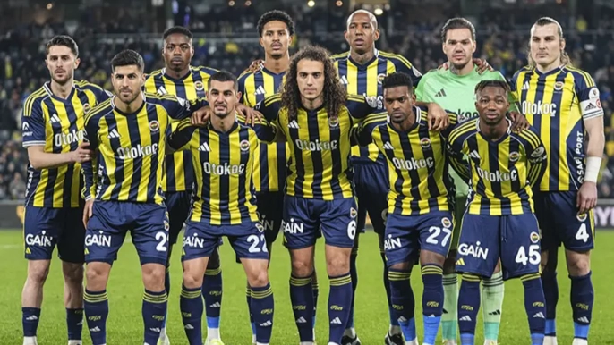 Fenerbahçe'yi Kasımpaşa Maçında İki Sakatlık Vurdu: Çağlar ve Oosterwolde Sahadan Çekildi