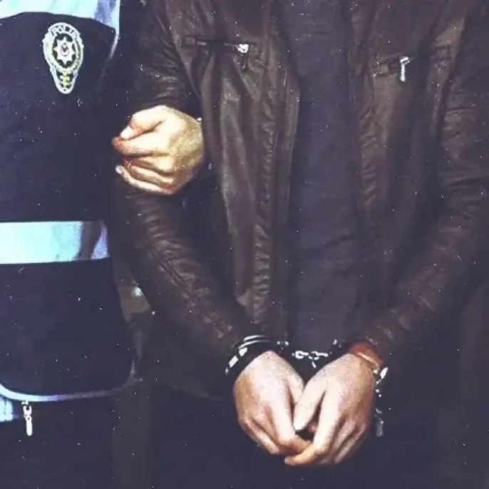 Fethiye'de nefes kesen operasyon: FETÖ firarisi saklandığı sığınakta yakalandı!