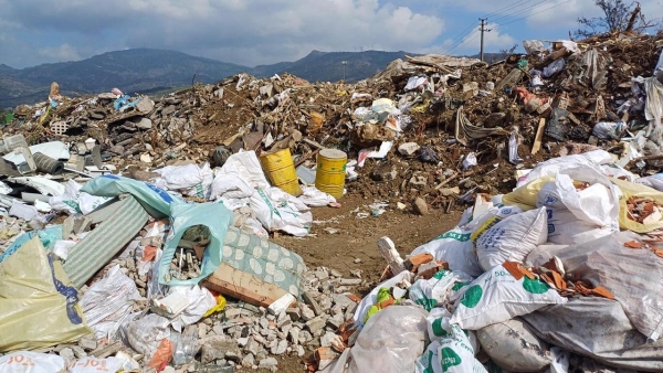 Açık alana çöp döken Bayraklı Belediyesi'ne 3,7 milyon ceza