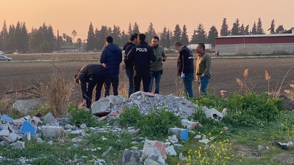 Adana'da dere yatağında insan iskeleti bulundu