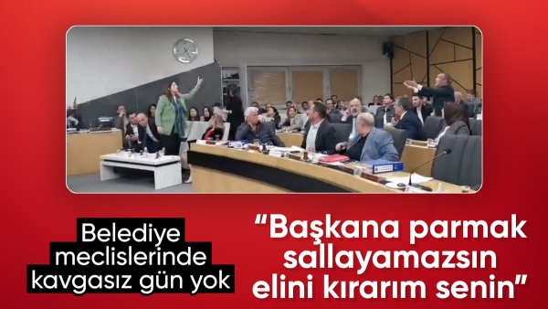 Afyonkarahisar Belediye Meclisi’nde kavga çıktı: Başkana parmak sallayamazsın, elini kırarım