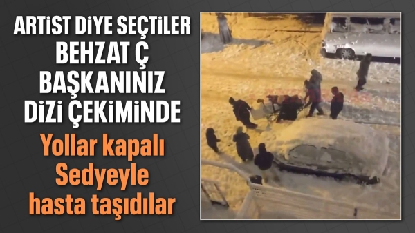 Ankara Etimesgut'ta hasta karlı yollar üzerinde sedyeyle taşındı