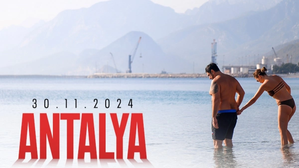 Antalya'da kasım sonunda denize girdiler