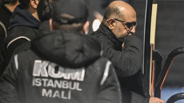 Aralarında Beşiktaş Belediye Başkanı Akpolat'ın da bulunduğu 40 kişi adliyede