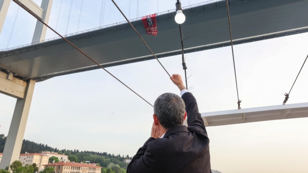 CHP'den 15 Temmuz Şehitler Köprüsü’nde İmamoğlu eylemi
