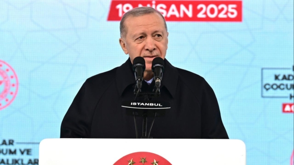 Cumhurbaşkanı Erdoğan: Bakanlığımızın normal doğumu teşvik etmesi sizi niye rahatsız ediyor?