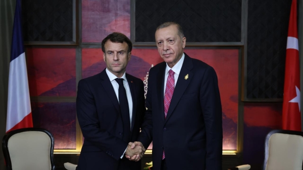 Cumhurbaşkanı Erdoğan Macron ile görüştü