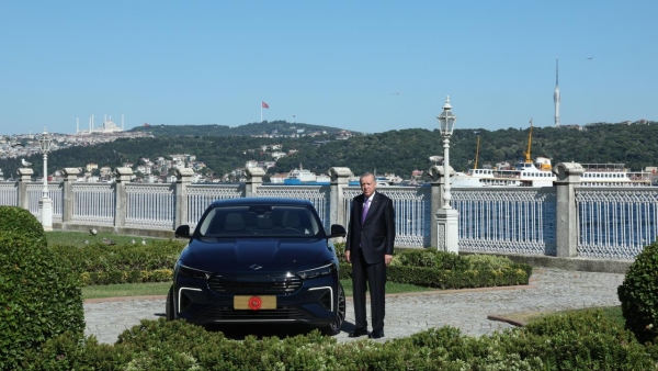 Cumhurbaşkanı Erdoğan, Togg'un sedan modeli T10F'nin test sürüşünü yaptı