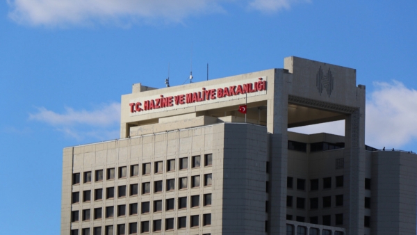 Hazine ve Maliye Bakanlığı'ndan Süper Lig kulüplerine inceleme