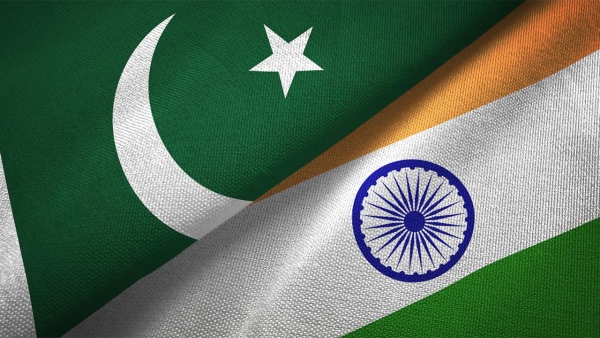 Hindistan, ilk kez Pakistan'ın uçaklarını düşürdüğünü doğruladı