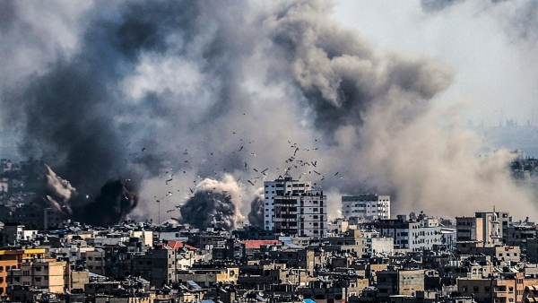 İşgalci İsrail, İran saldırısı dönüşü Gazze'yi de bombalamış
