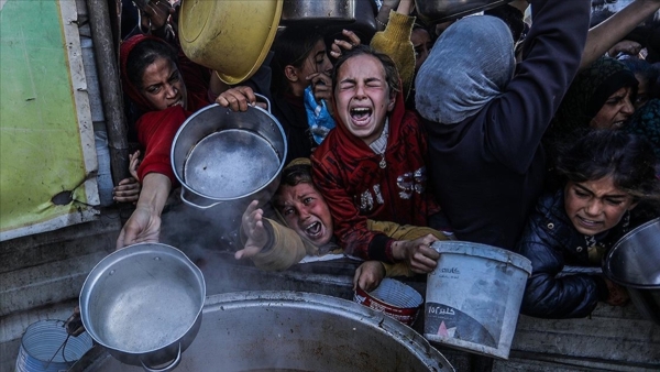 İsrail'in yardım girişini engellediği Gazze'de binlerce çocuk açlıktan ölebilir