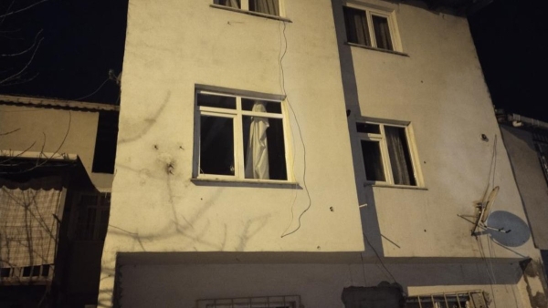 İstanbul Ataşehir'de binayı kurşunladılar