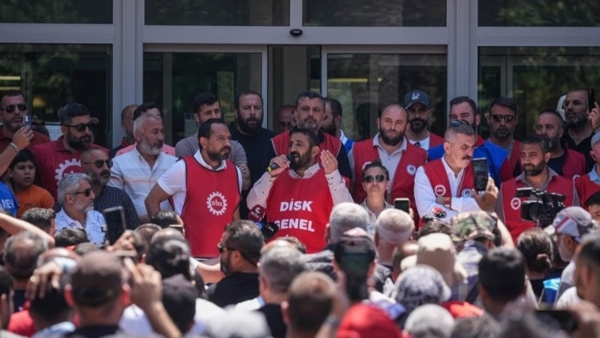 İzmir'de grev bitiyor: Sendika ile belediye anlaştı