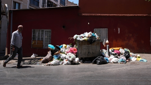 İzmir Konak’ta çöp krizi derinleşiyor